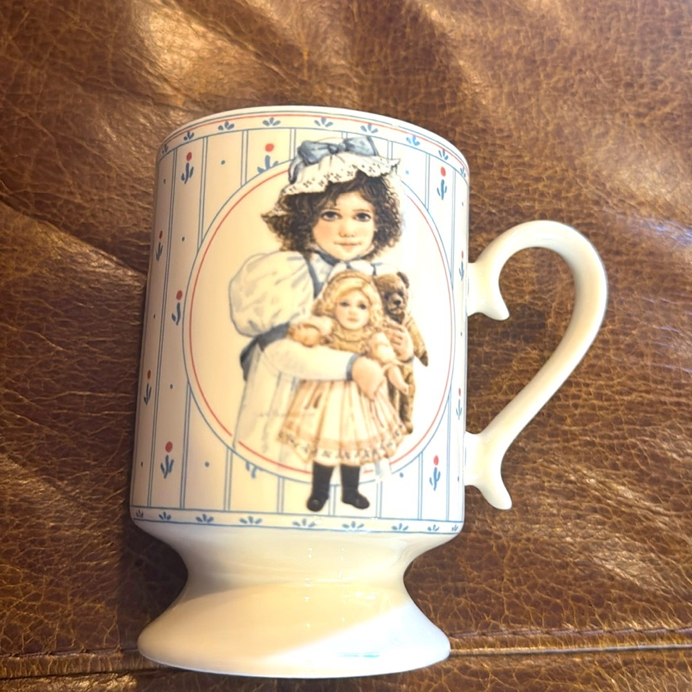 Jan Hagara Collectibles Mug - “Sara May” vintage Excellent collection